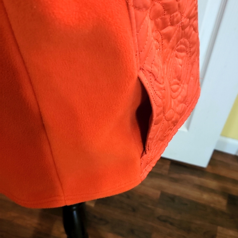 Vest - Picture 3 of 5